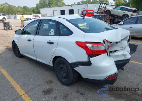 2014 Ford Focus S from USA, damaged, VIN 1FADP3E22EL129281